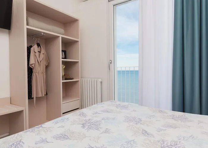 Otel Hotiday Lungomare